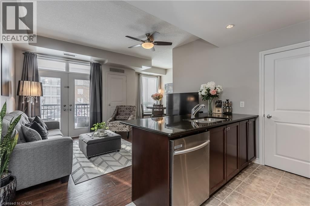 205 - 5327 UPPER MIDDLE ROAD Image 13