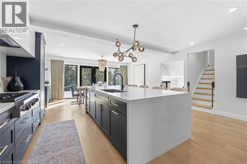 1316 DUNDAS STREET Image 10