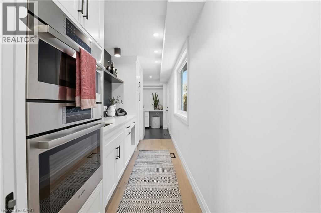 1316 DUNDAS STREET Image 13