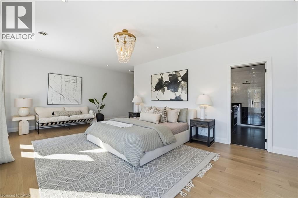 1316 DUNDAS STREET Image 20