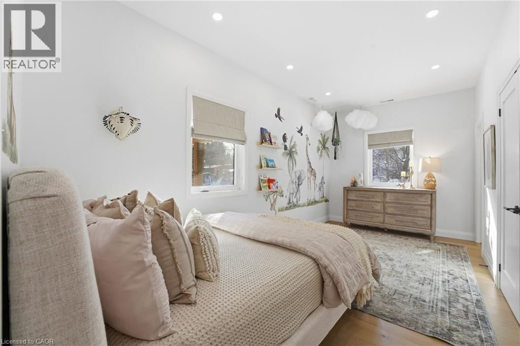 1316 DUNDAS STREET Image 26