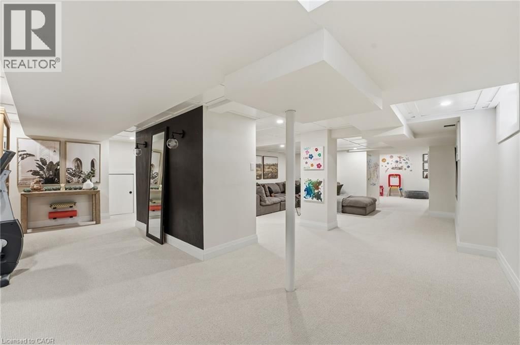 1316 DUNDAS STREET Image 40