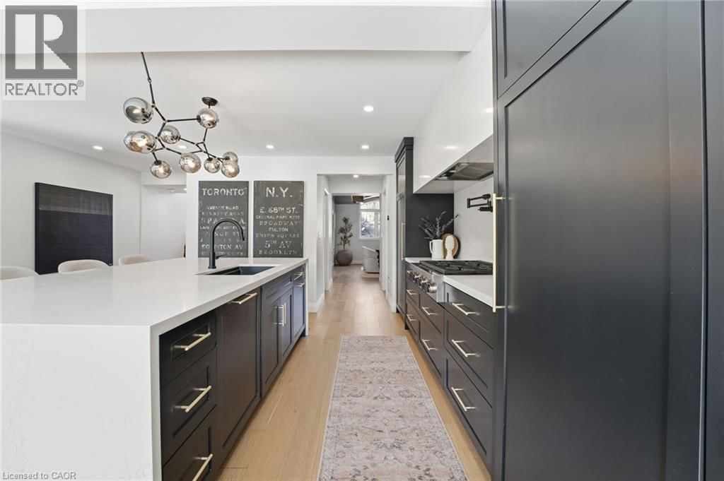 1316 DUNDAS STREET Image 9