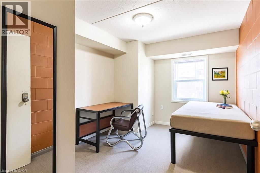 301 - 261 LESTER STREET Image 26