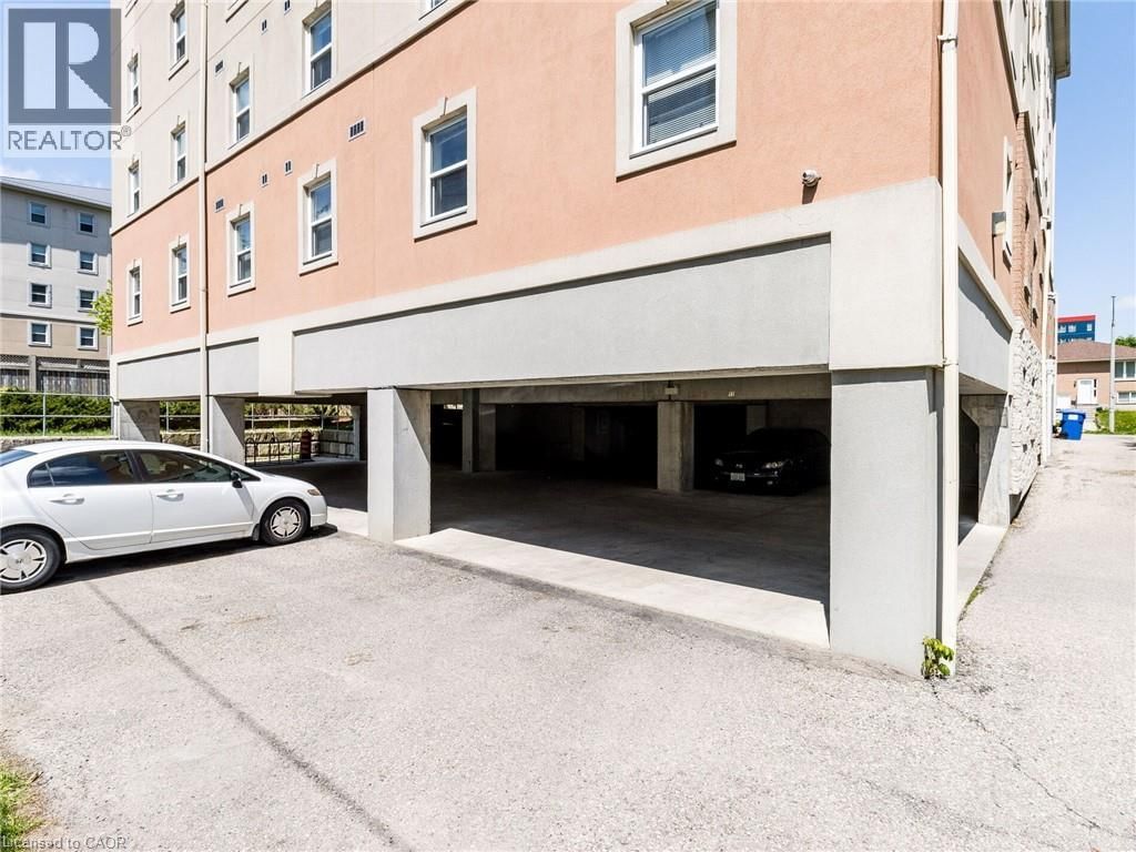 301 - 261 LESTER STREET Image 28