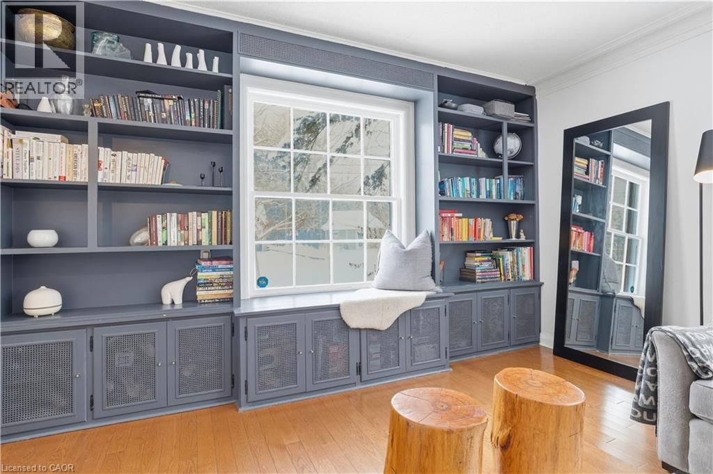 115 ROSLIN AVENUE SOUTH Image 12