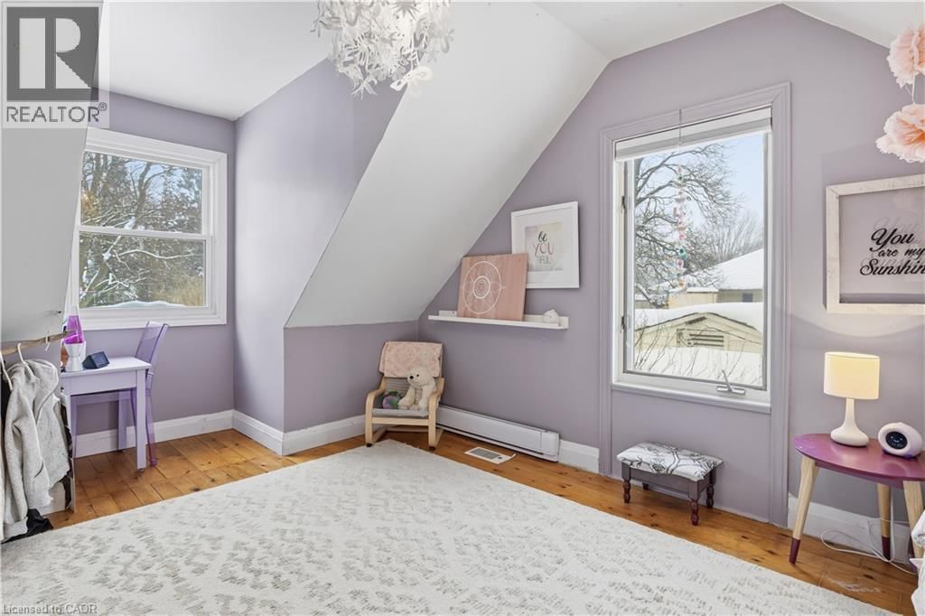 115 ROSLIN AVENUE SOUTH Image 22