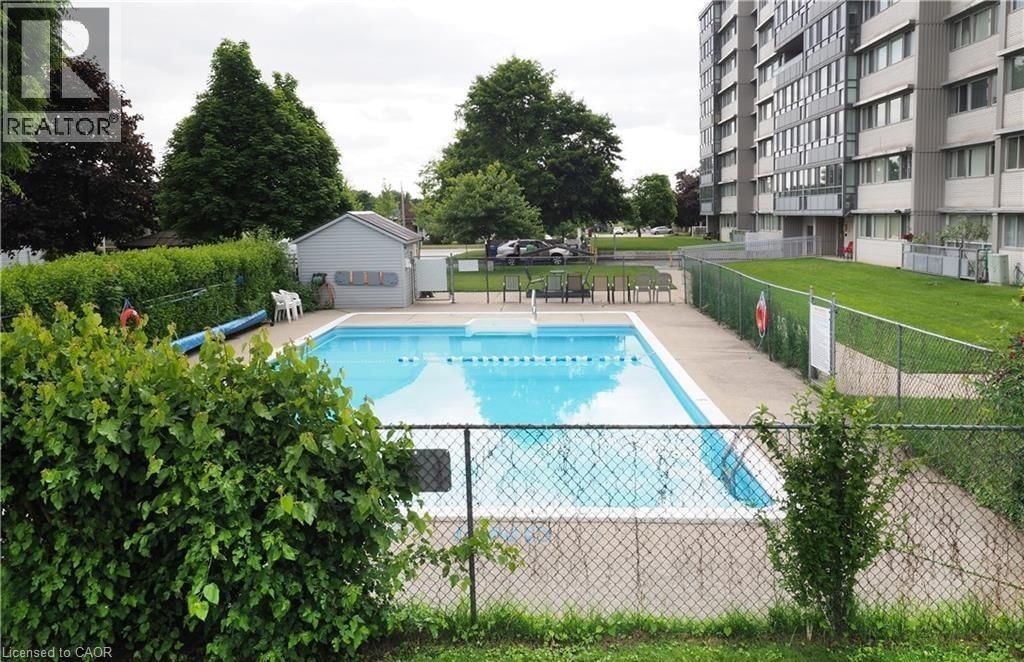 507 - 24 MIDLAND DRIVE Image 6