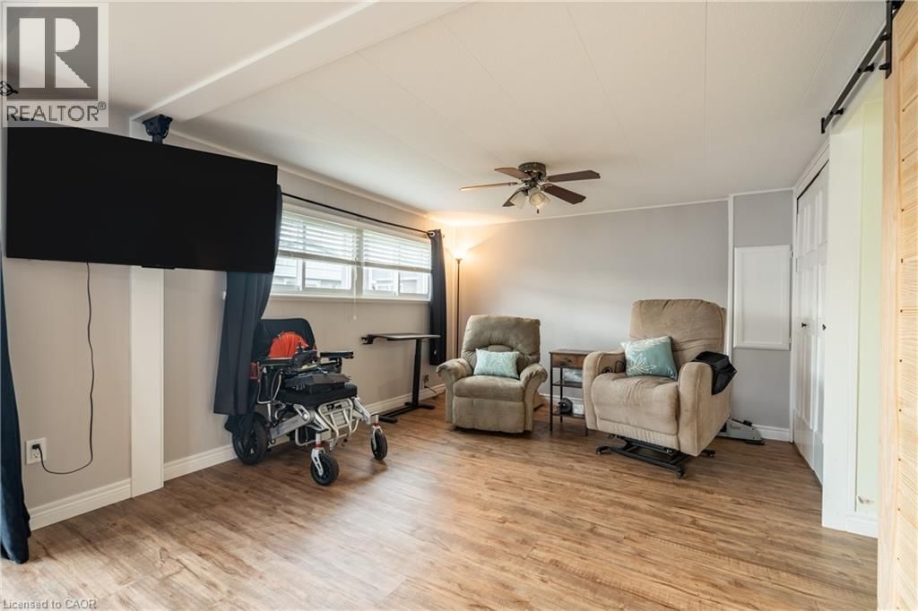 4588 MARTHA LANE Image 12