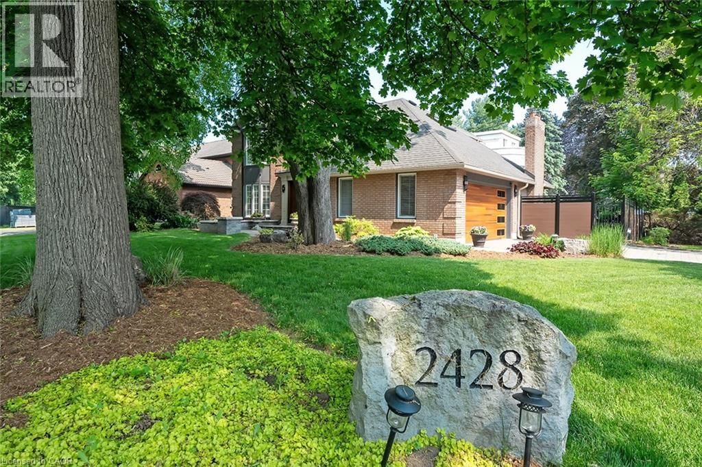 2428 LAKESHORE ROAD Image 2