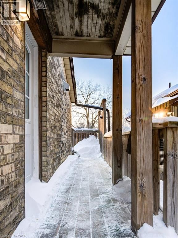 83 OXFORD STREET Image 37