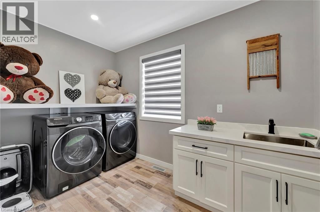 12 ALBERT STREET Image 20