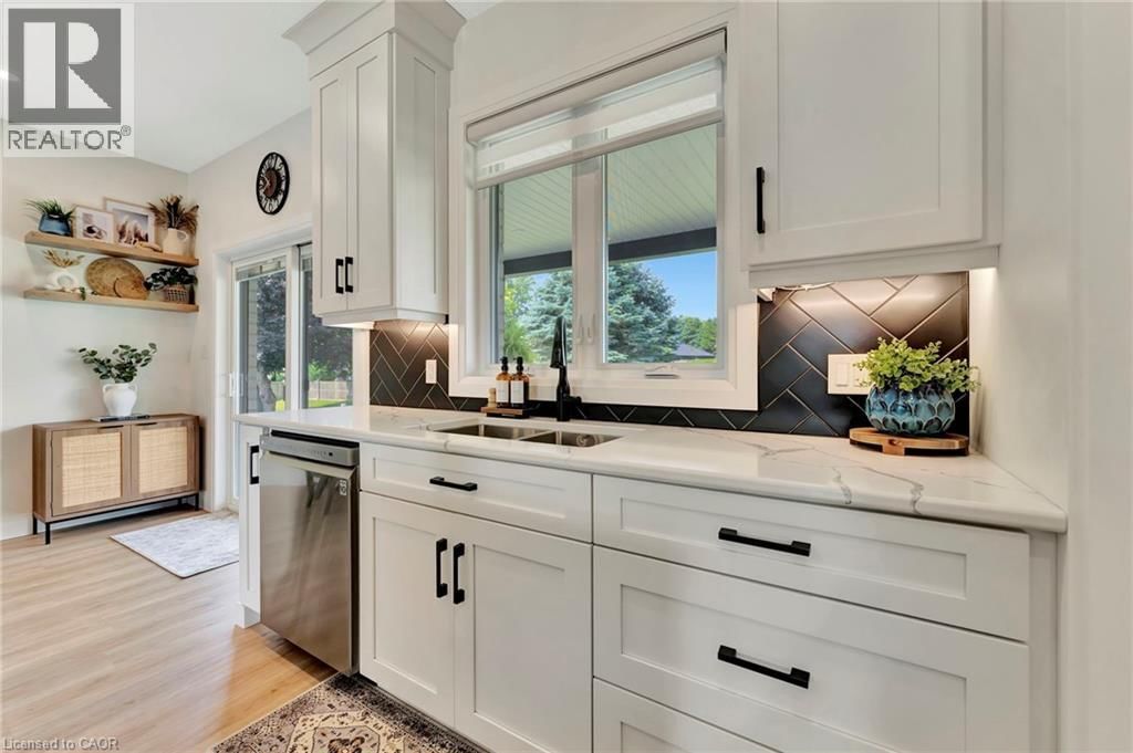 30 TANAGER DRIVE Image 12