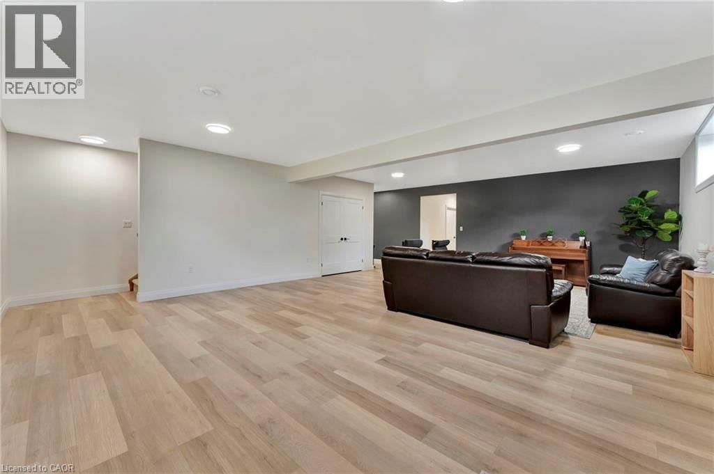 30 TANAGER DRIVE Image 25