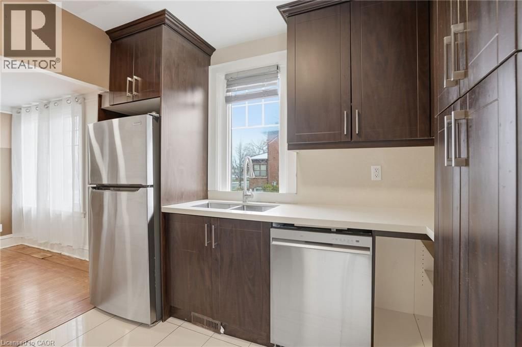 41 PARADISE ROAD SOUTH Image 10