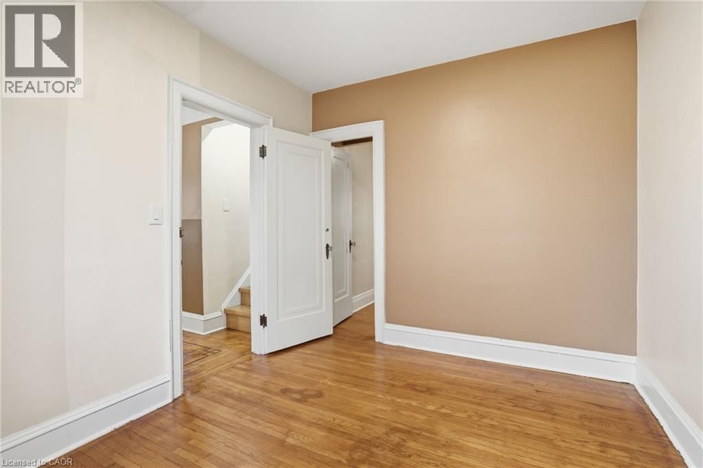 41 PARADISE ROAD SOUTH Image 14