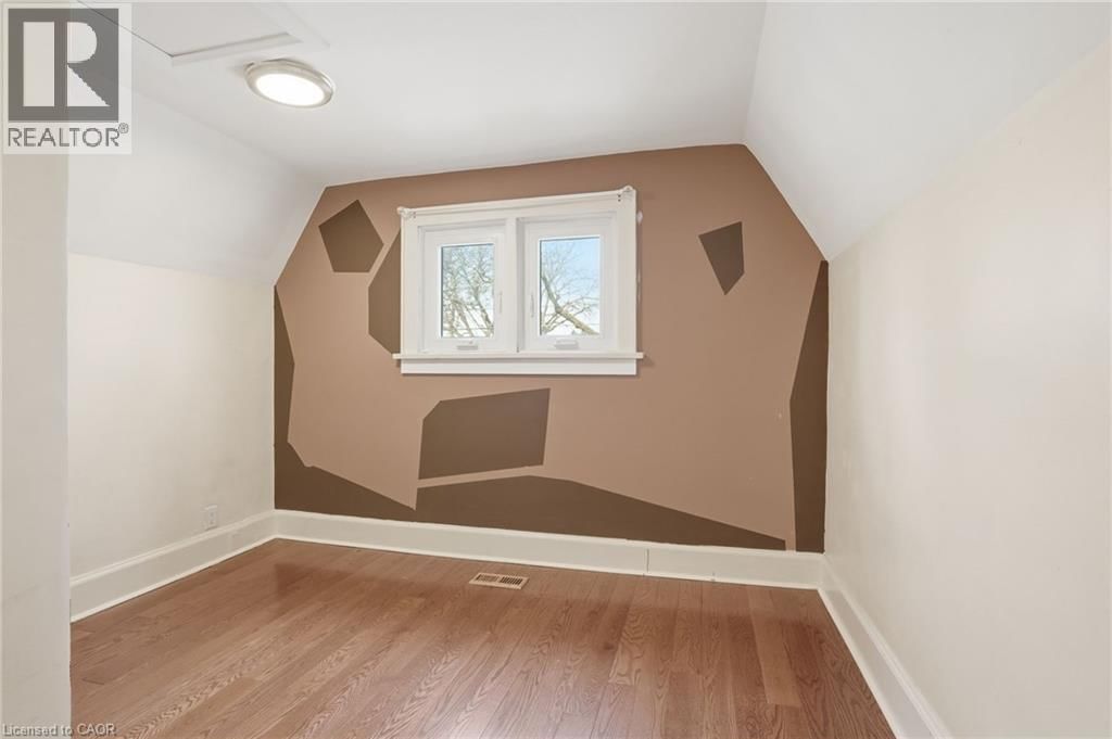 41 PARADISE ROAD SOUTH Image 22