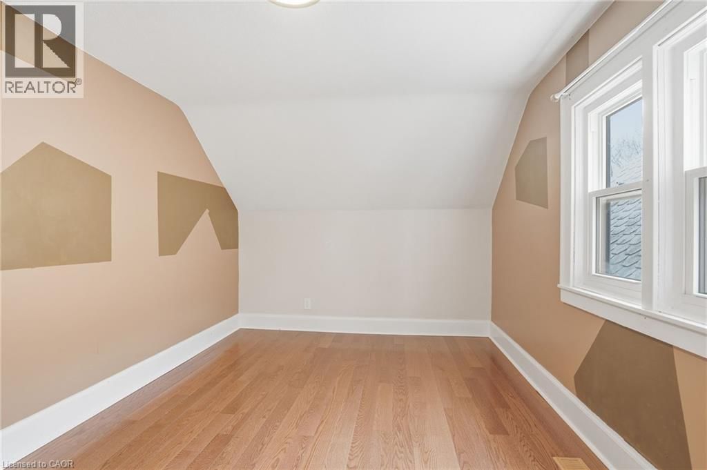 41 PARADISE ROAD SOUTH Image 25