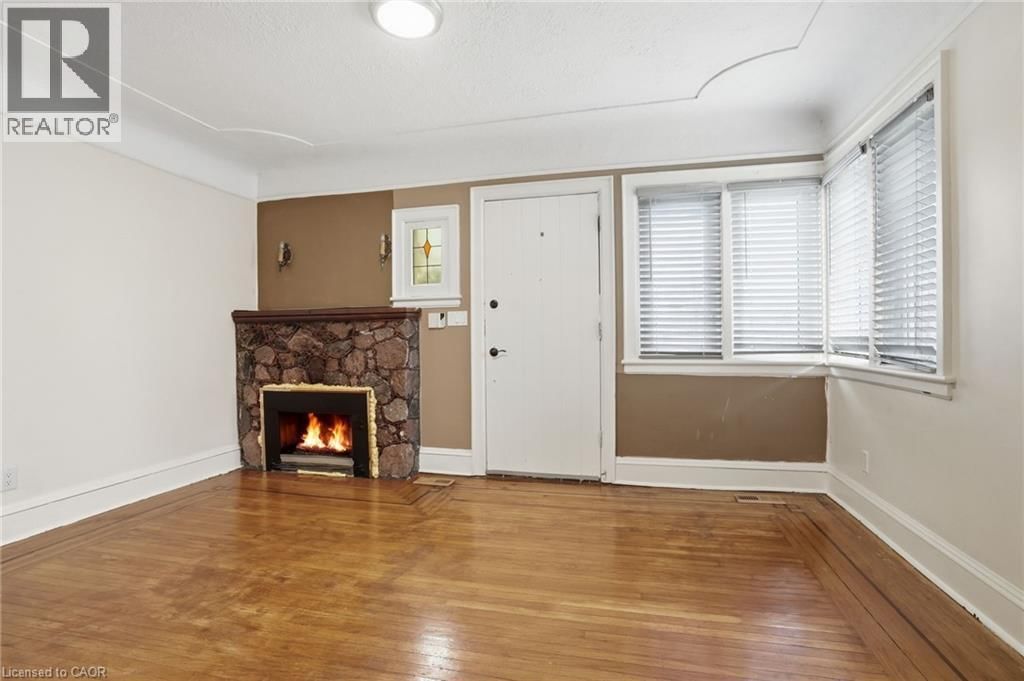 41 PARADISE ROAD SOUTH Image 3