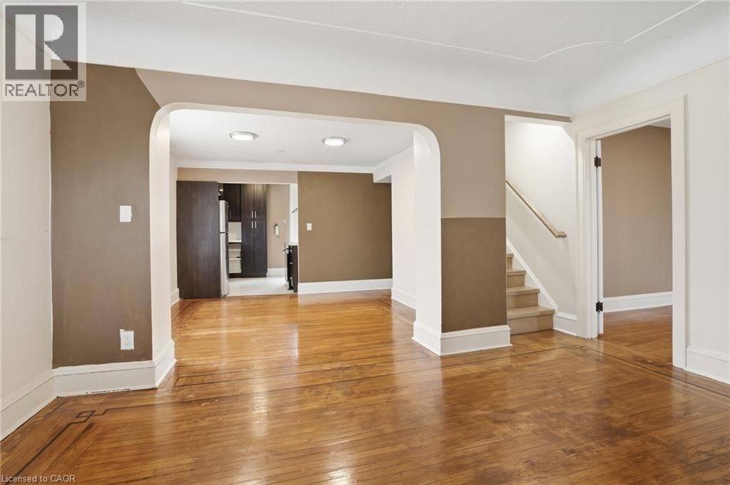 41 PARADISE ROAD SOUTH Image 4