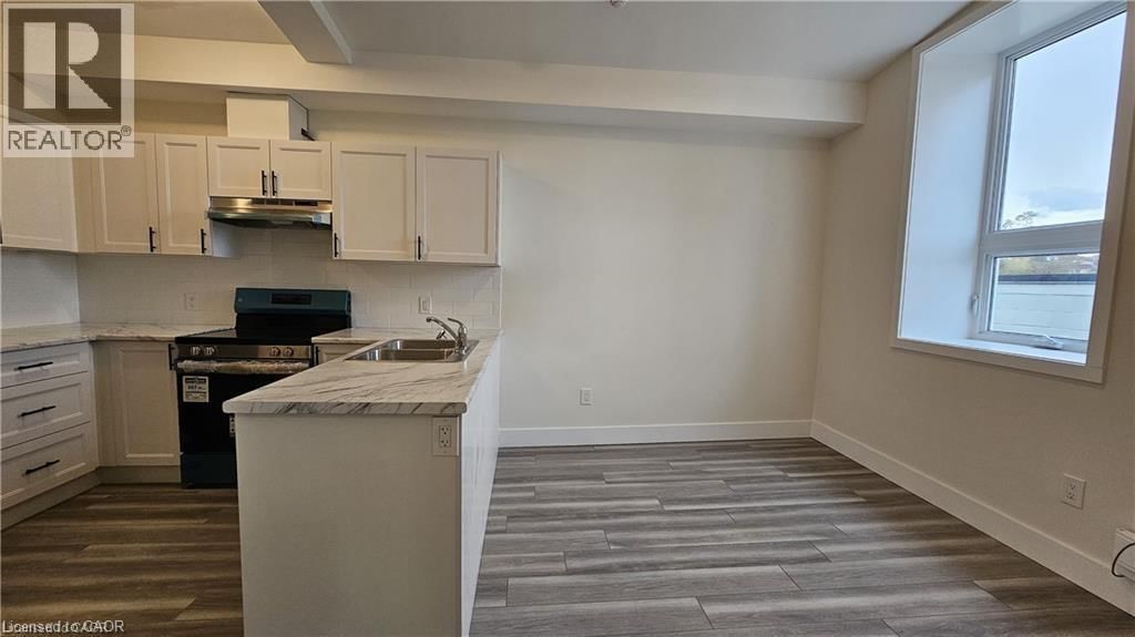 363 FRONT STREET Image 12