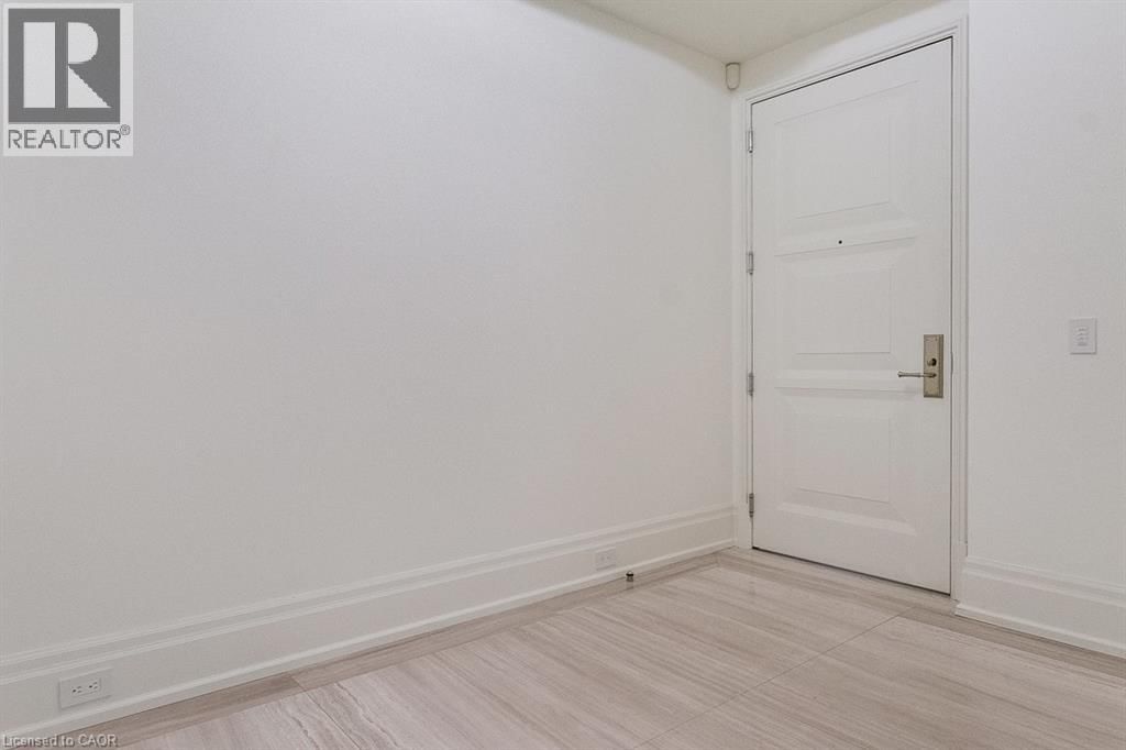 212 - 300 RANDALL STREET Image 11