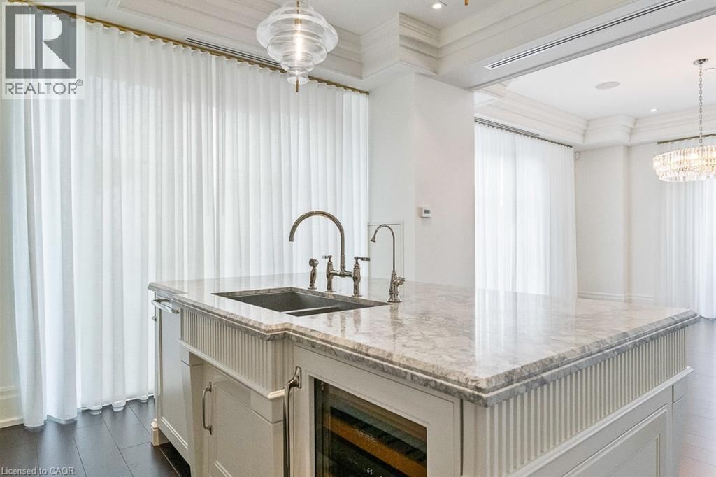 212 - 300 RANDALL STREET Image 27