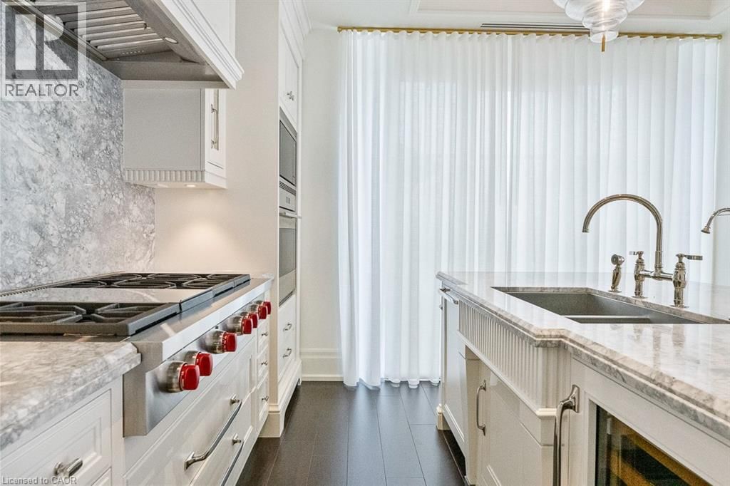 212 - 300 RANDALL STREET Image 28