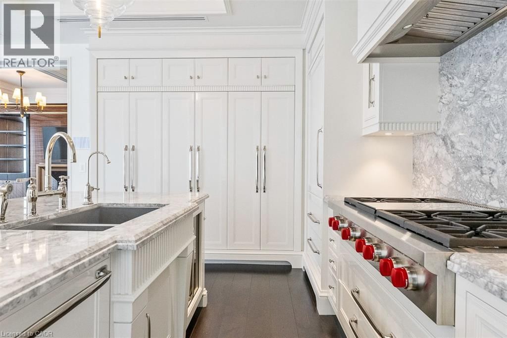 212 - 300 RANDALL STREET Image 29