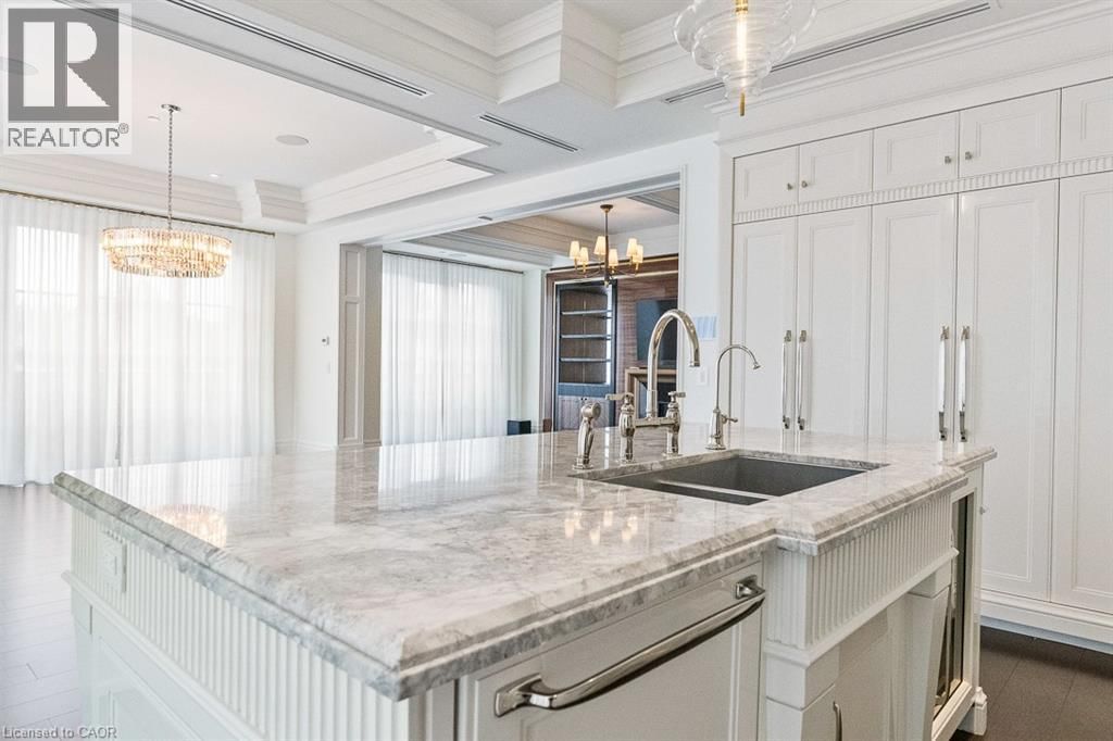 212 - 300 RANDALL STREET Image 30