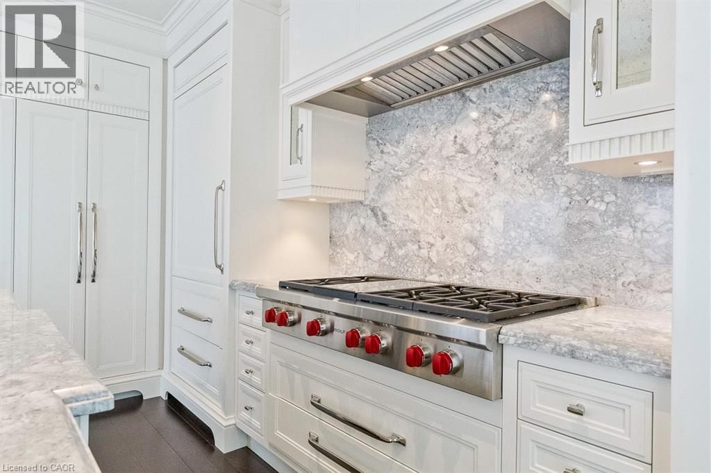 212 - 300 RANDALL STREET Image 31