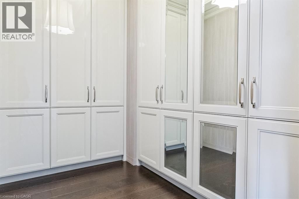 212 - 300 RANDALL STREET Image 40