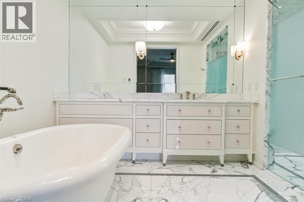 212 - 300 RANDALL STREET Image 41