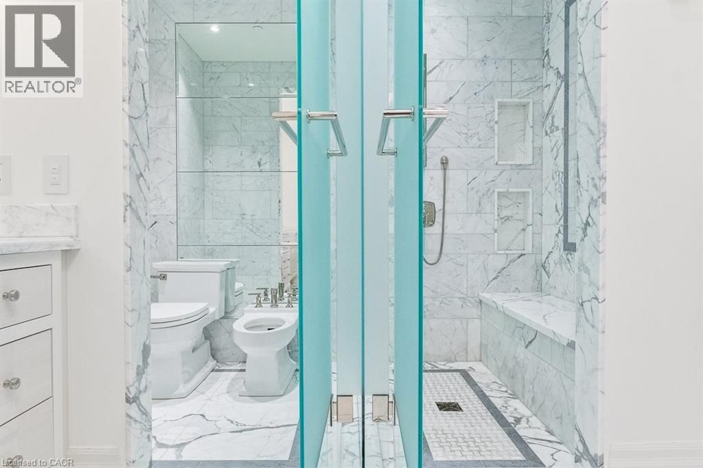 212 - 300 RANDALL STREET Image 43