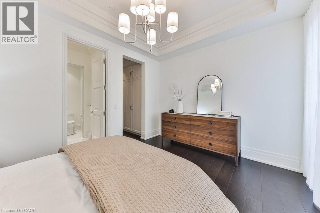 212 - 300 RANDALL STREET Image 47