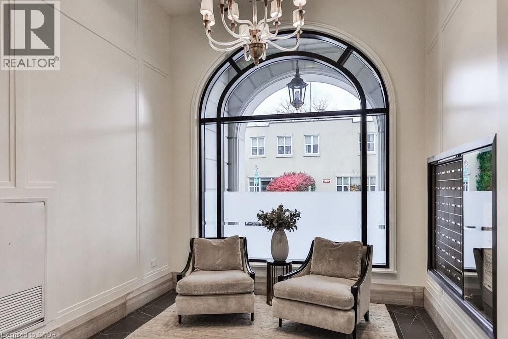 212 - 300 RANDALL STREET Image 8