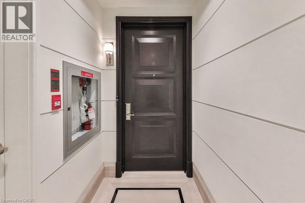 212 - 300 RANDALL STREET Image 9