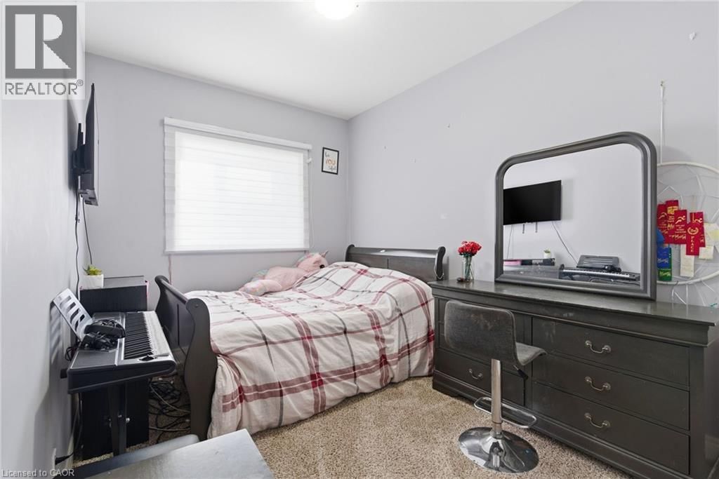 914 BURWELL STREET Image 15