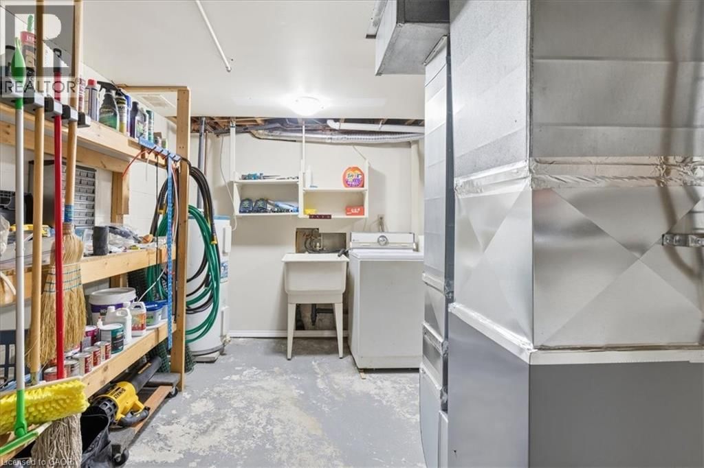 83 ELM STREET Image 44