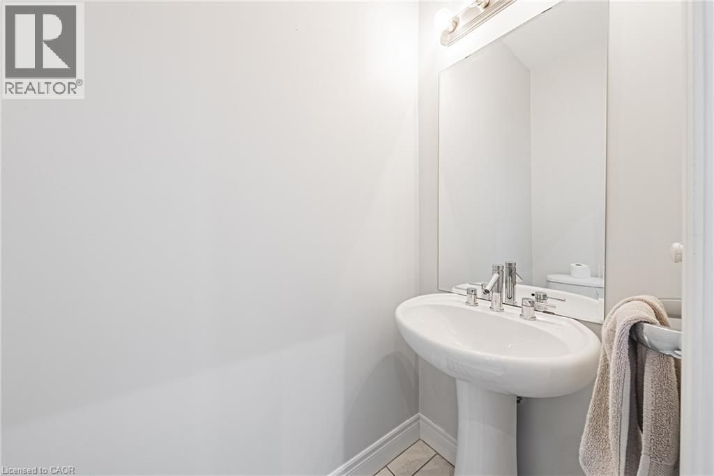 8 - 4115 UPPER MIDDLE ROAD Image 11