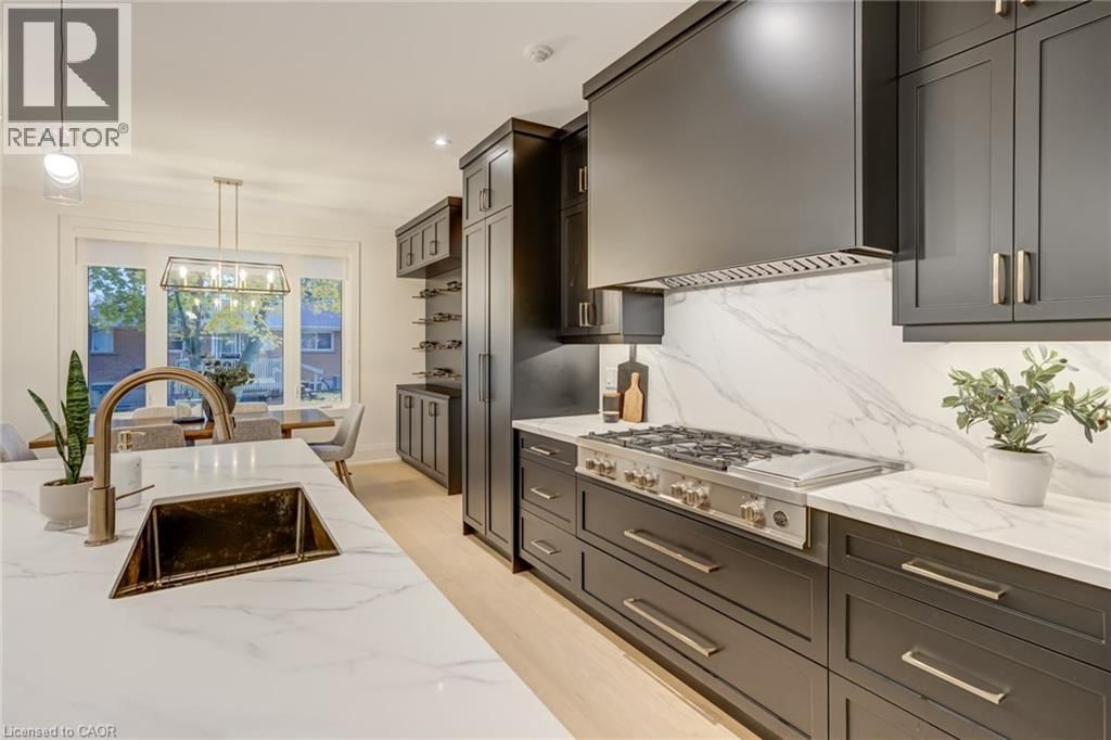 102 CUMMING COURT Image 11