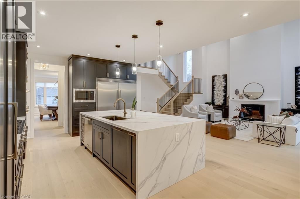 102 CUMMING COURT Image 12