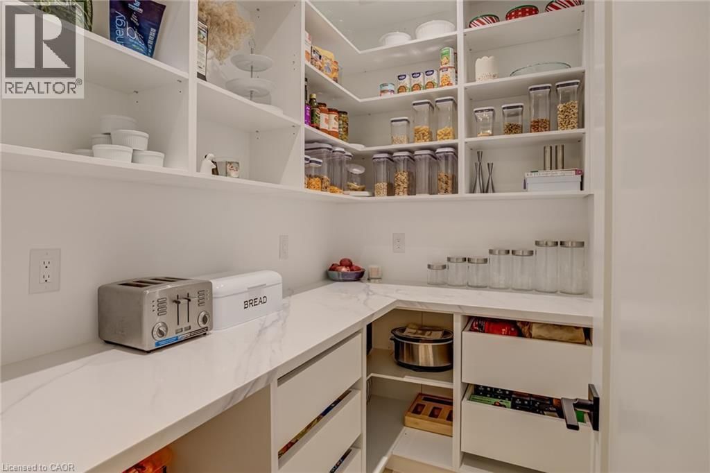 102 CUMMING COURT Image 15