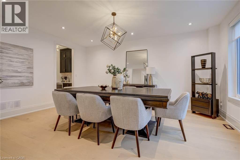 102 CUMMING COURT Image 17