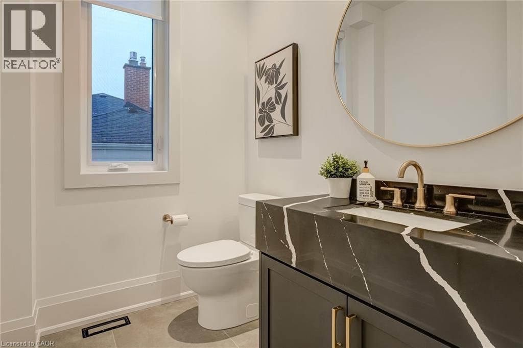 102 CUMMING COURT Image 21