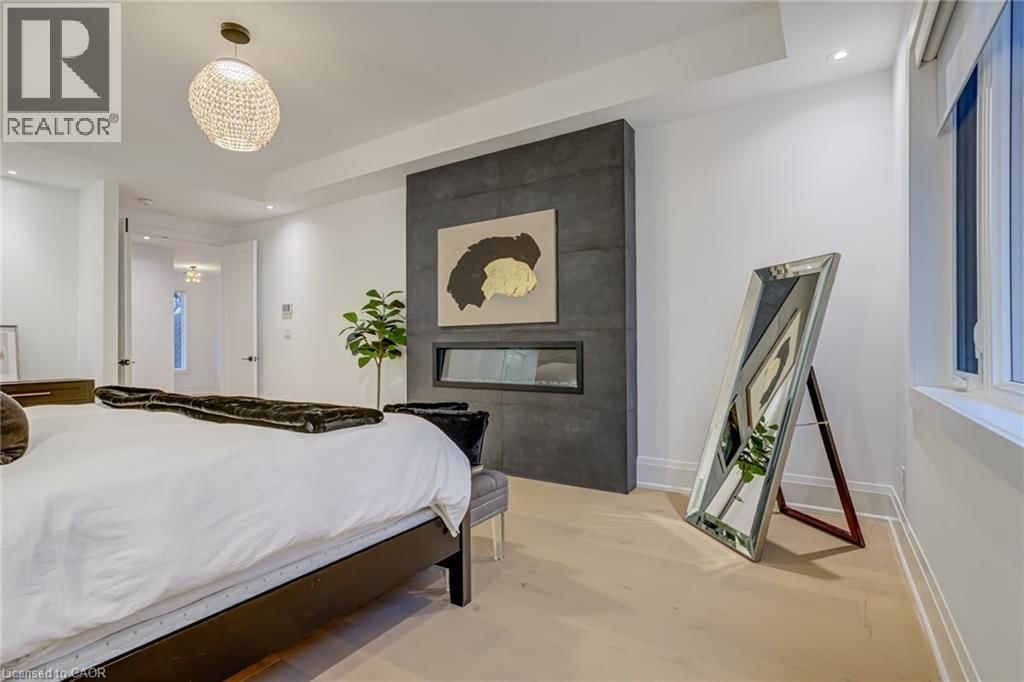 102 CUMMING COURT Image 28