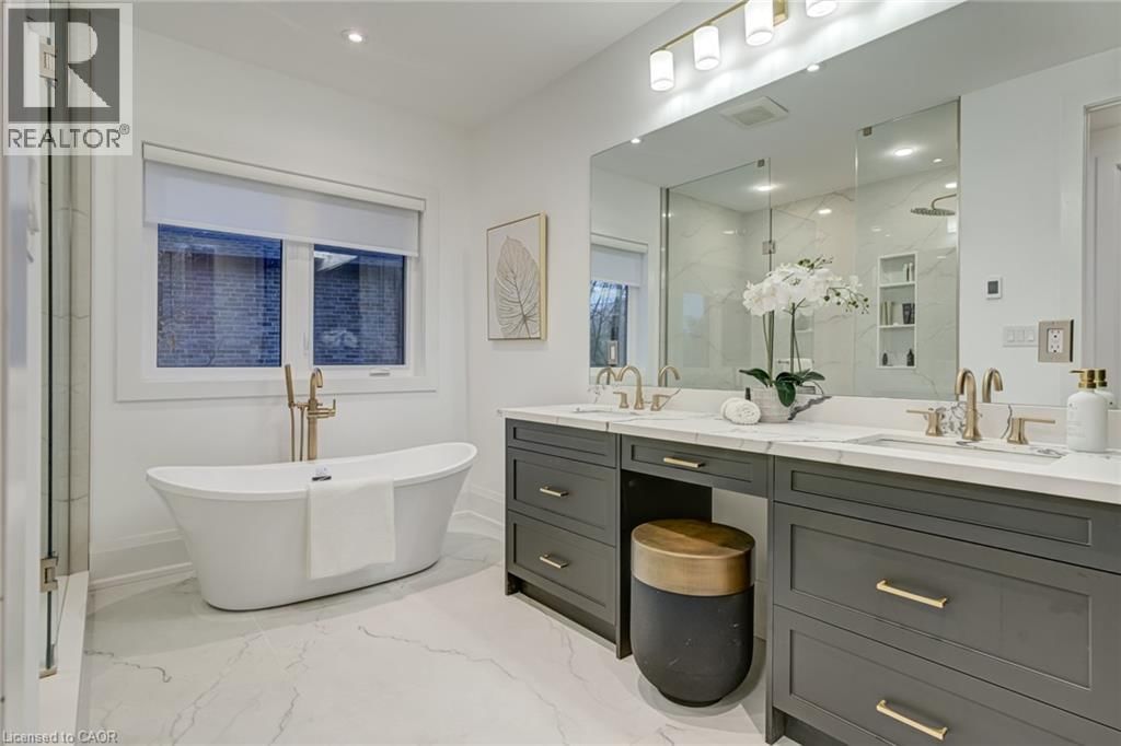 102 CUMMING COURT Image 29