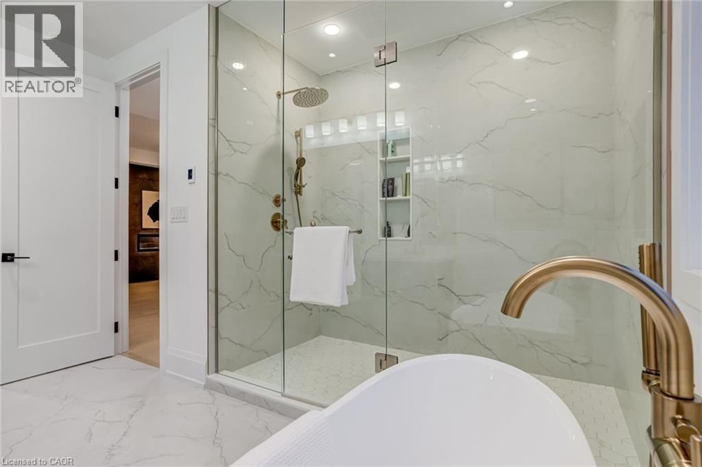 102 CUMMING COURT Image 30