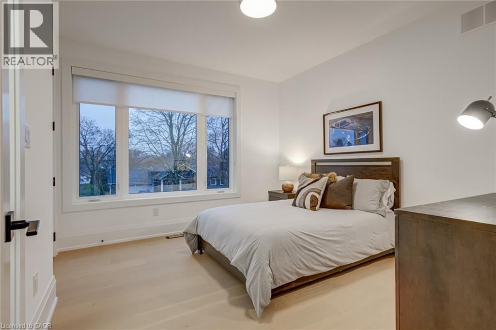 102 CUMMING COURT Image 34