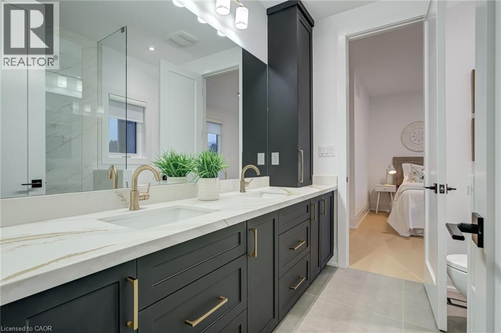 102 CUMMING COURT Image 35